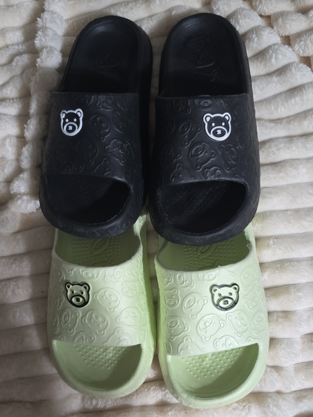 Bear-Embellished Slide Sandals in Black and Light Green